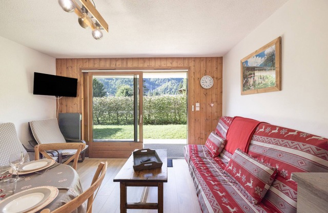 Apartment 'Chalets Du Grand Massif - Immoclean' with Mountain View