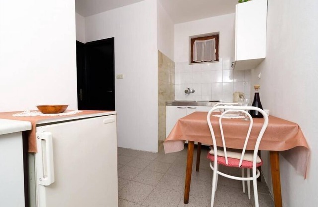 Apartment Dalmatin Žuljana - Two-Bedroom Apartment 2