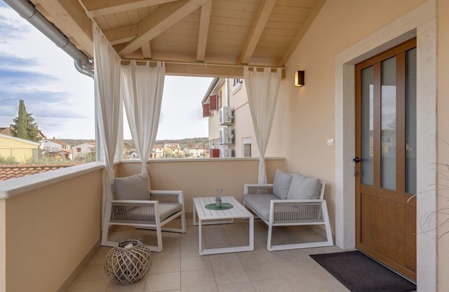 Apartment Dany with Balcony