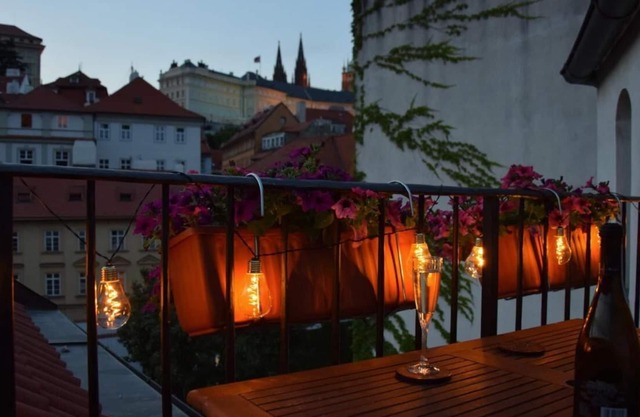 Apartment DeLuxe Terrace - Unparalleled Views of Prague Castle