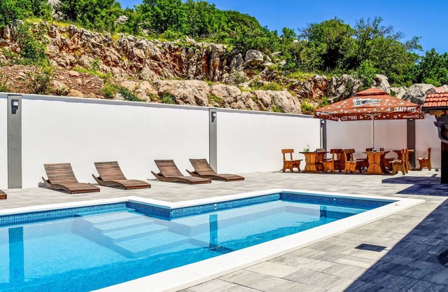 Apartment Delfin by Interhome