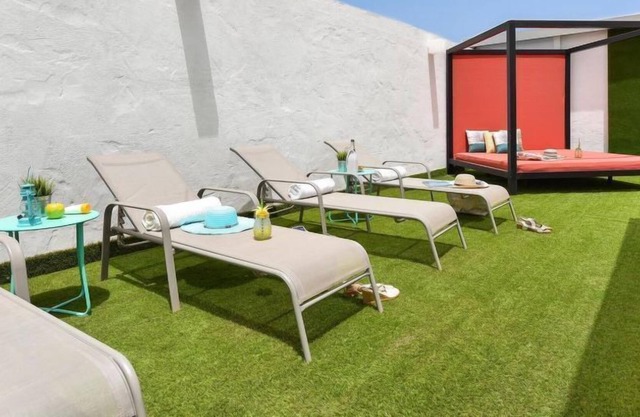 Apartment Deluxe Apartment in Cruce de Arinaga in Arinaga - 4 persons, 2 bedrooms