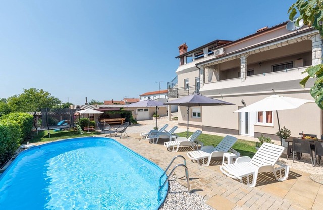 Apartment Dobrec II With Shared Pool