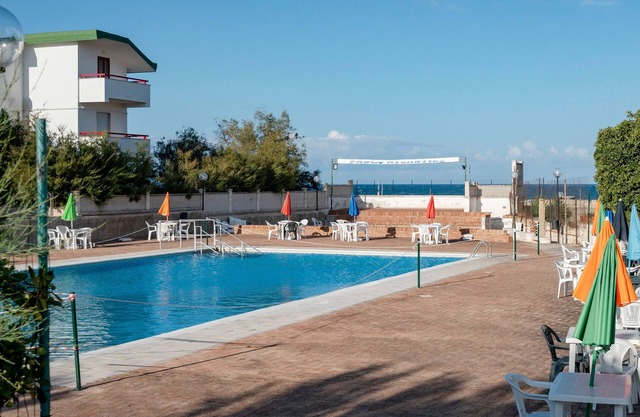 Apartment 'Due Passi' with Sea View, Wi-Fi and Air Conditioning