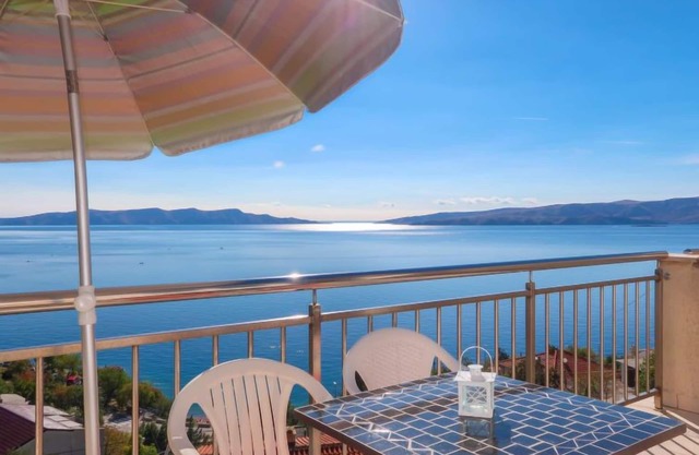 Apartment Elena by Interhome