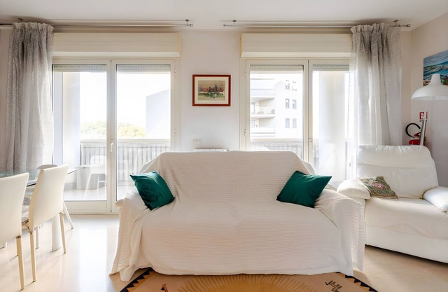 Apartment 'Fiera Di Roma Luxury' with Private Terrace, Wi-Fi and Air Conditioning