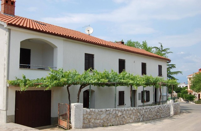 Apartment for 2 persons approx. 35 qm in Porat, Kvarner Bay (Krk)