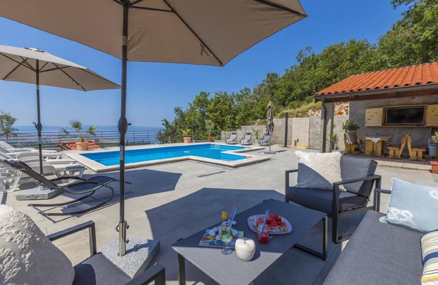 Apartment for 4 persons approx. 100 qm in Hreljin, Kvarner Bay (Primorje-Gorski County)