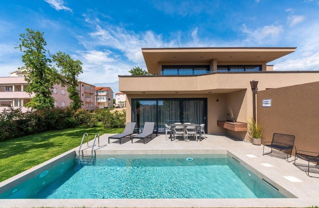 Apartment for 5 persons approx. 75 m² in Karigador, Istria (Umag and the surrounding area)