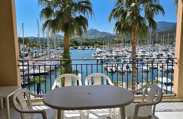 Apartment for 6 with parking in Argelès-sur-Mer