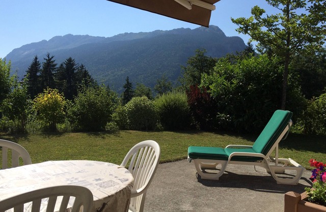 APARTMENT FOR 2 PEOPLE IN QUIET AREA WITH TERRACE (3 stars)