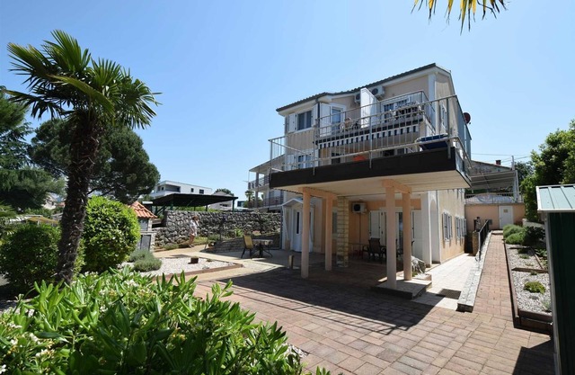 Apartment Frane 1 with Seaview