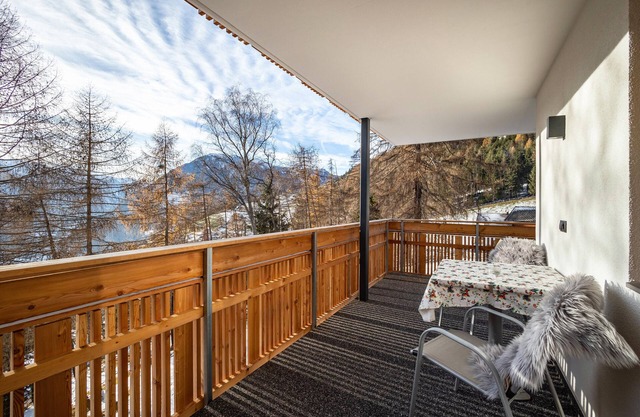 Apartment 'Hubertus - Sonnklar' with Mountain View, Private Terrace and Wi-Fi