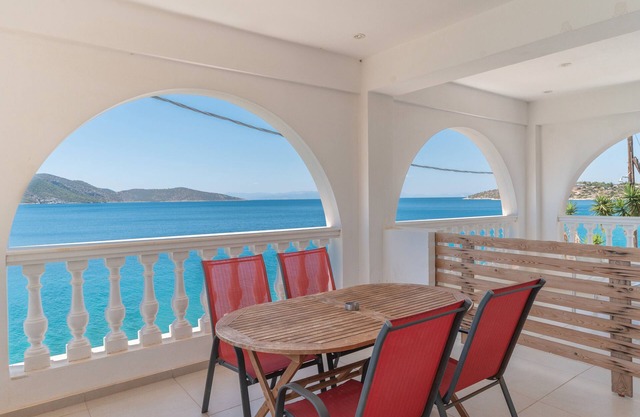 Apartment 'Ifestos' with Sea View, Wi-Fi and Air Conditioning