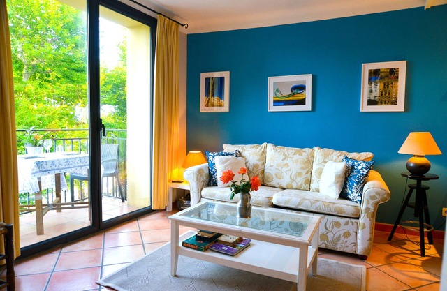 Apartment in Banyuls centrally located and overlooking the Mediterranean Sea