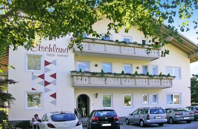 Apartment in Dorf Tirol near Spronser Lakes