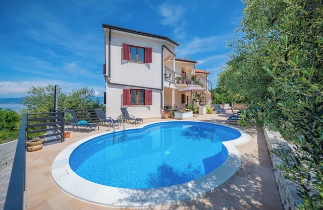 Apartment in Drenje with Sea View & Pool