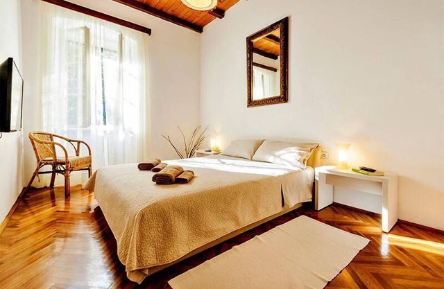 Apartment in heart of park Gradac next to OldTown