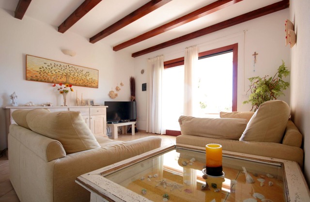 Apartment in villa with splendid sea and garden view