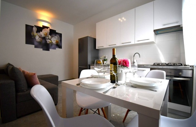 Apartment in Lopar with Seaview, Terrace, Air condition, WIFI (613-4)