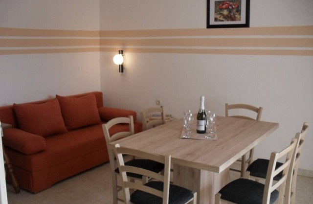 Apartment in Lopar with Terrace, Air condition, WIFI, Washing machine (87-2)