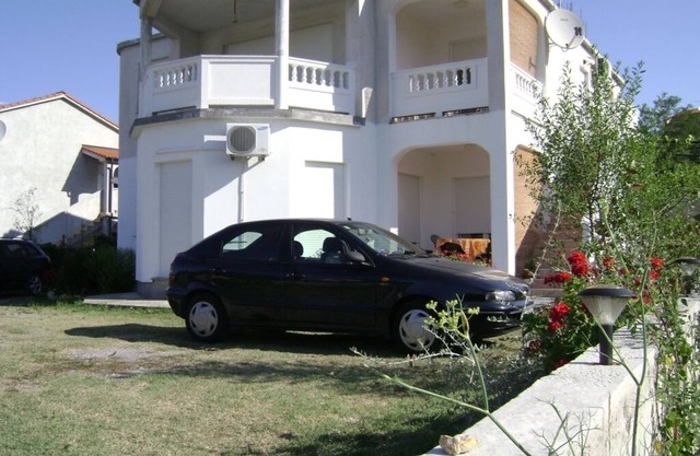 Apartment in Lopar with Terrace, Air condition, WIFI (568-4)