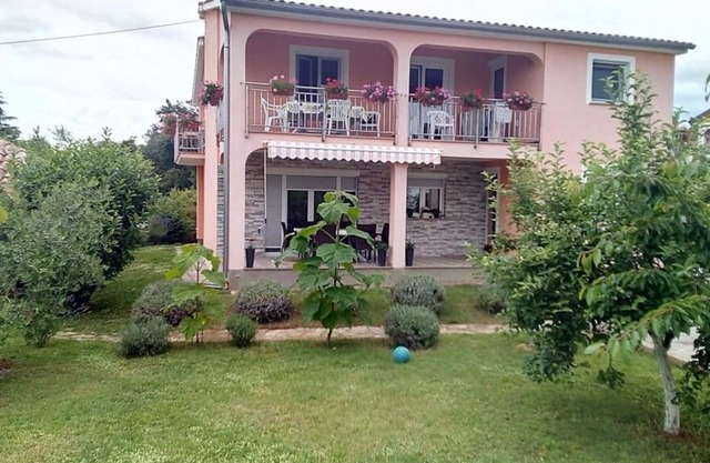 Apartment in Poreč with Balcony, Air condition, WIFI, Washing machine (3362-2)