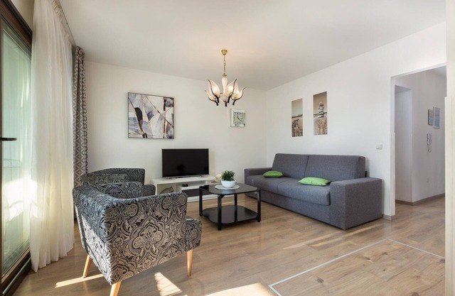 Apartment in Pula near the Sea and Town Center