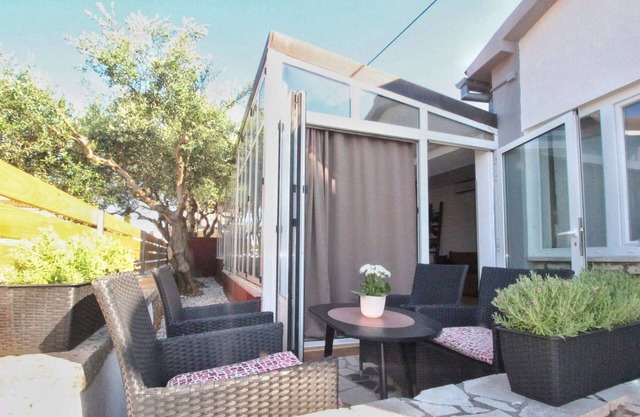 Apartment in Rovinjsko Selo for 6 persons