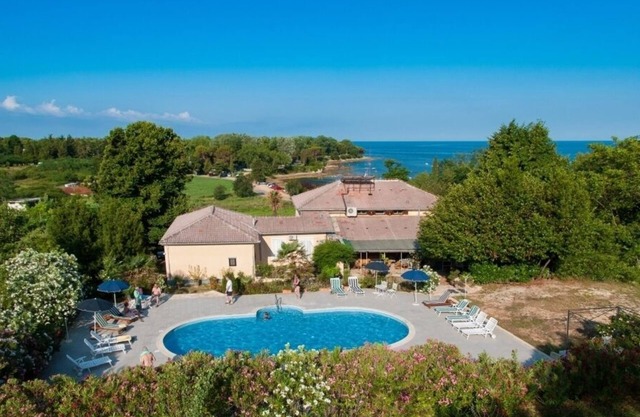 Apartment in Savudrija with Terrace, Air condition, WIFI, Washing machine (123-1)