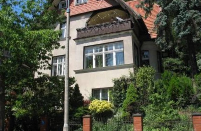 Apartment in the House with garden