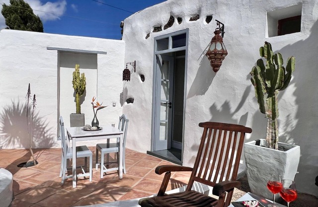 Apartment in Uga with Private Garden