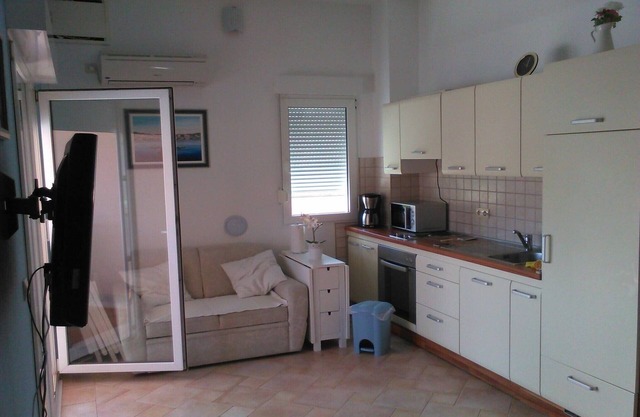 Apartment in Zaboric near the beach