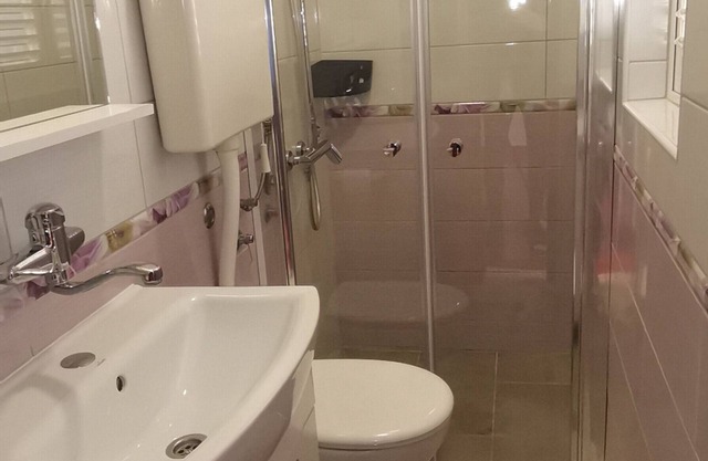 Apartment in Žuljana with Terrace, Air condition, WIFI (3558-5)