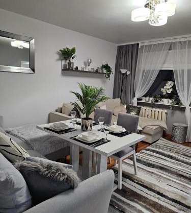 Apartment in Zyrardow 10min to Suntago