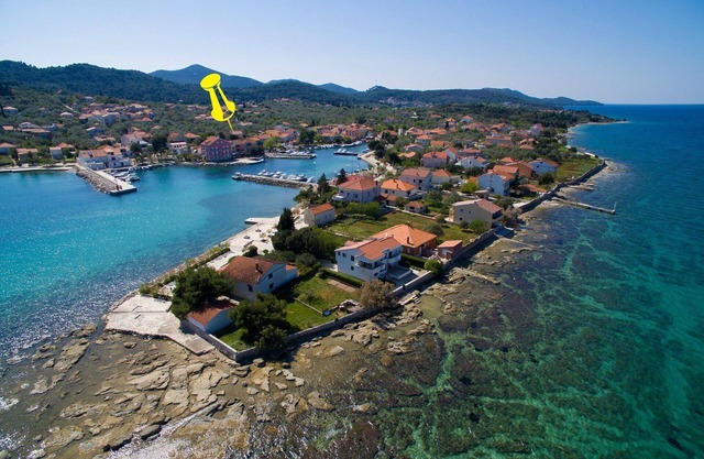 Apartment Ivan - great location: A2(2+2) - Poljana, Island Ugljan, Croatia