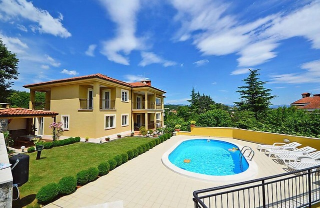 Apartment Kate by Interhome