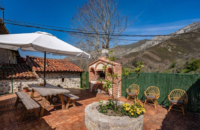 Apartment 'La Breval' with Mountain View, Private Terrace and Private Garden