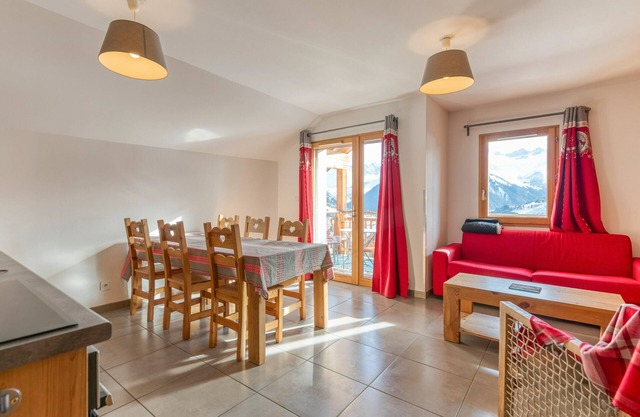 Apartment 'La Pirouette' with Mountain View, Shared Terrace and Wi-Fi