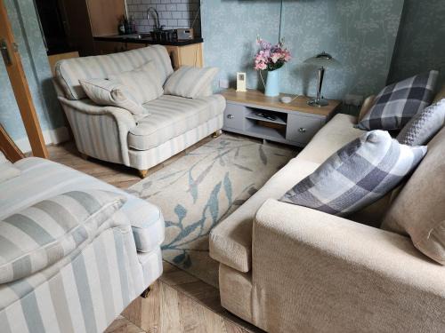 Apartment - Largs - Sleeps 4 - Pet Friendly