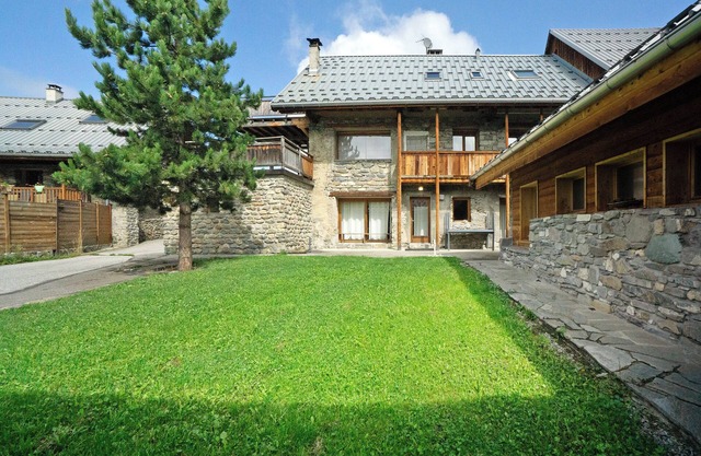 Apartment 'Le Duplex' with Mountain View, Private Terrace and Wi-Fi