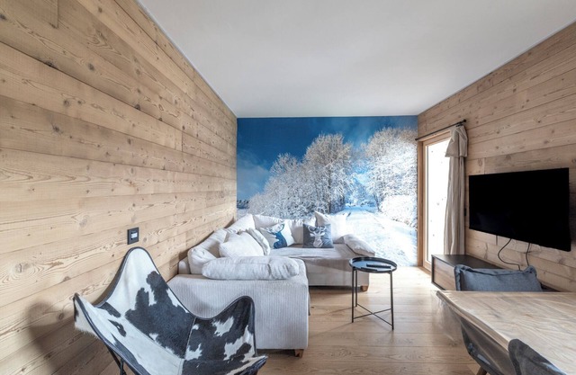 Apartment 'Le Chappart - Carroz D'Arâches' with Mountain View, Private Terrace and Wi-Fi