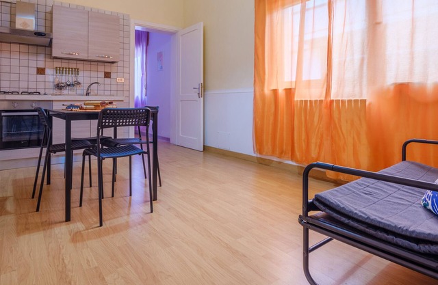 Apartment 'Leader' with Private Garden, Wi-Fi and Air Conditioning