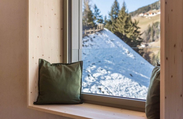 Apartment 'Lena Dolomites Luxury Suite' with Mountain View, Private Terrace and Sauna