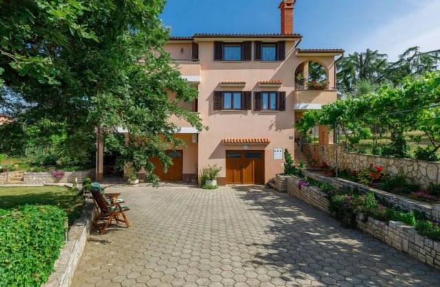 Apartment Lili by Interhome