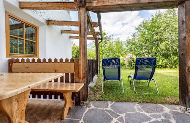 Apartment "Lindenhof 8" with Shared Garden & Wi-Fi