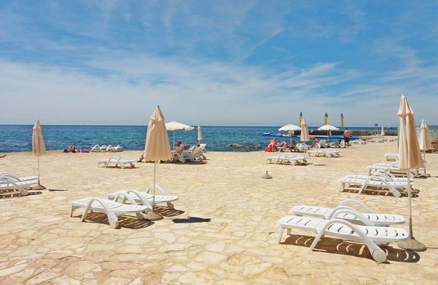 Apartment Loredana, (13104), Poreč, Croatia