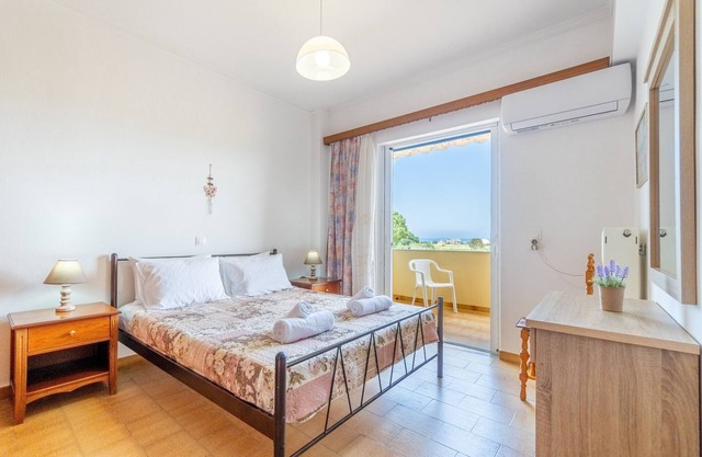 Apartment 'Lotus 5' with Sea View, Wi-Fi and Air Conditioning