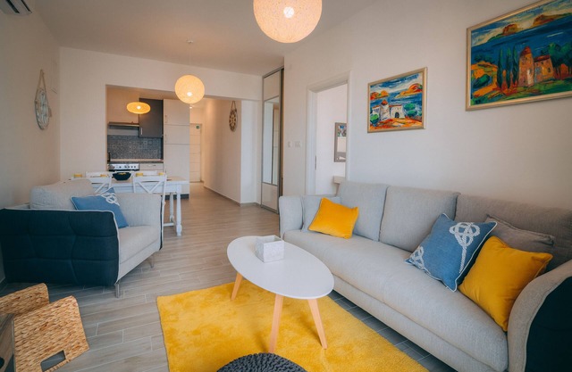 Apartment * "Lumin" Sea view 56 m2