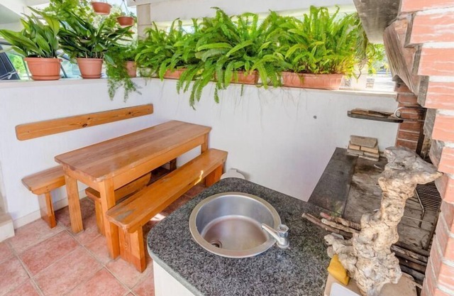 Apartment Mia-Three Bedroom Apartment with Sea View Terrace